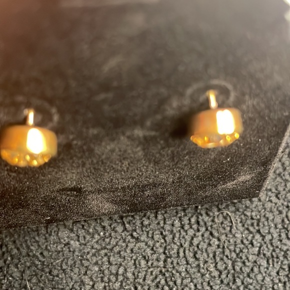 Amber Swarovski Crystal earrings studs gold plated NWT - Picture 5 of 6